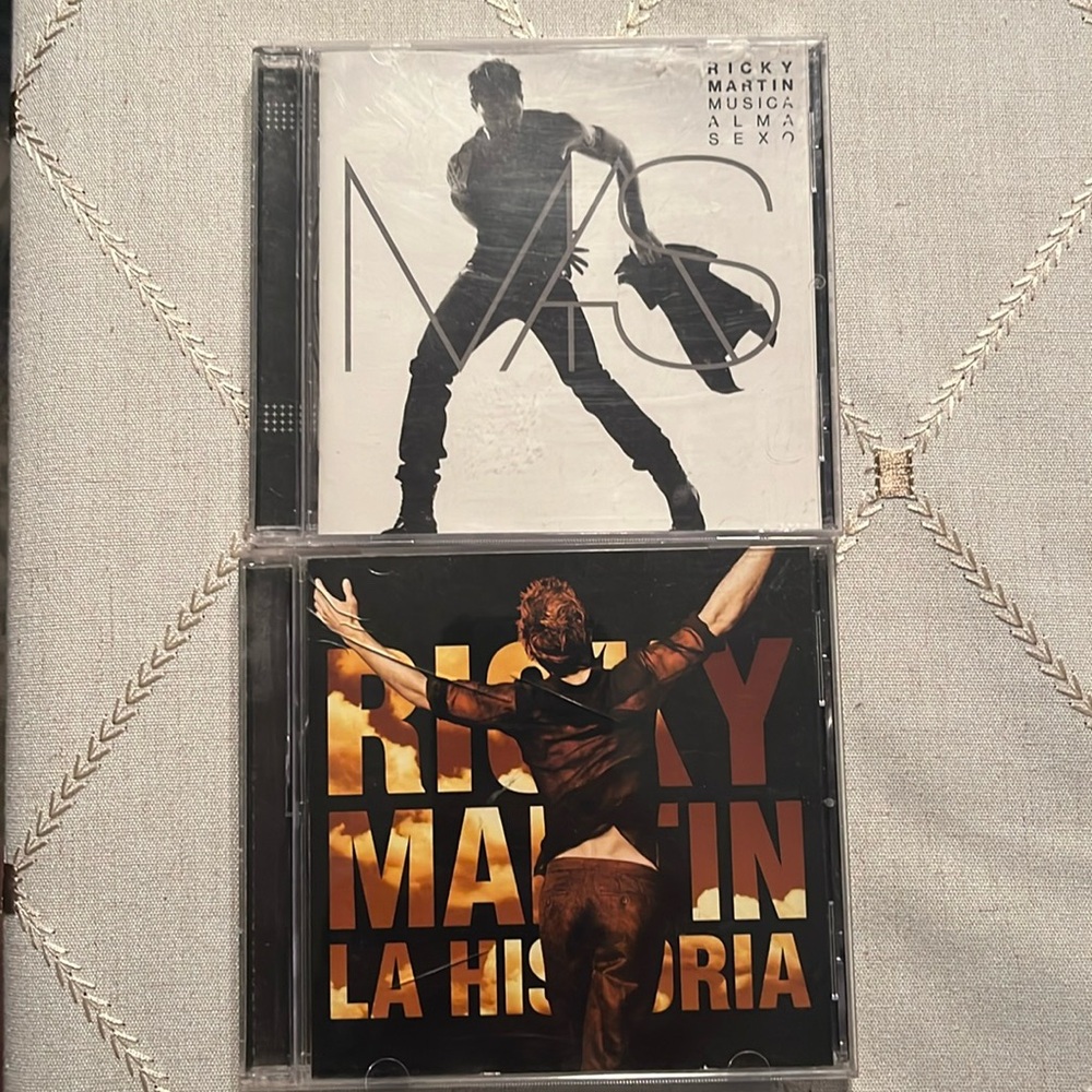 Ricky Martin bundle
